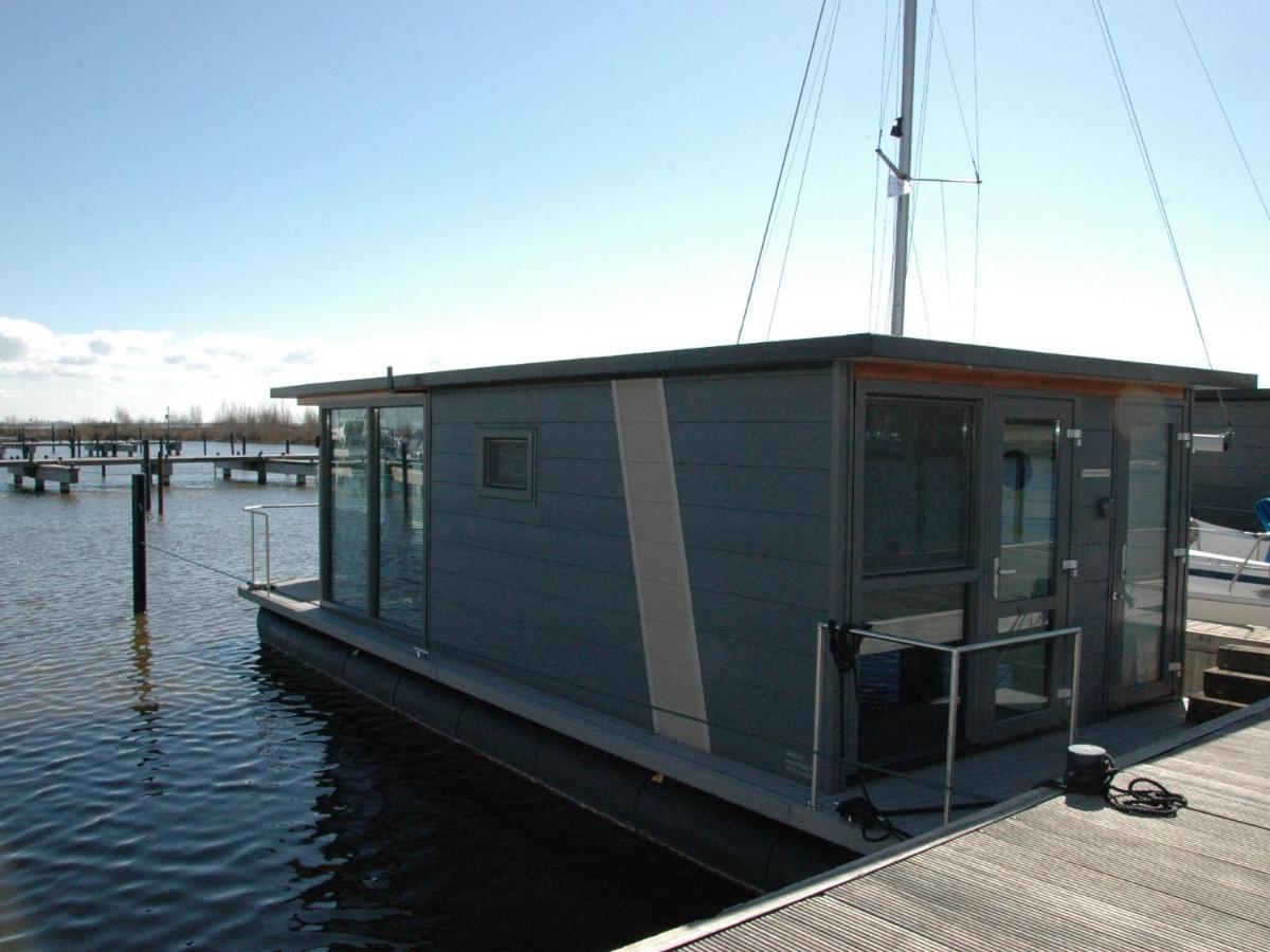 Beautiful Houseboat In The Harbour Of Near Centre Botel *