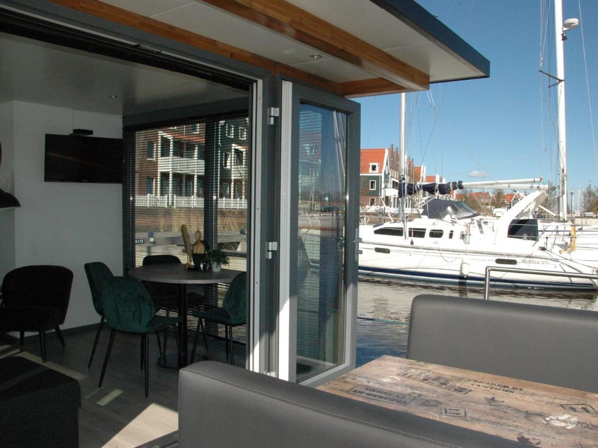 Beautiful Houseboat In The Harbour Of Near Centre Botel Volendam