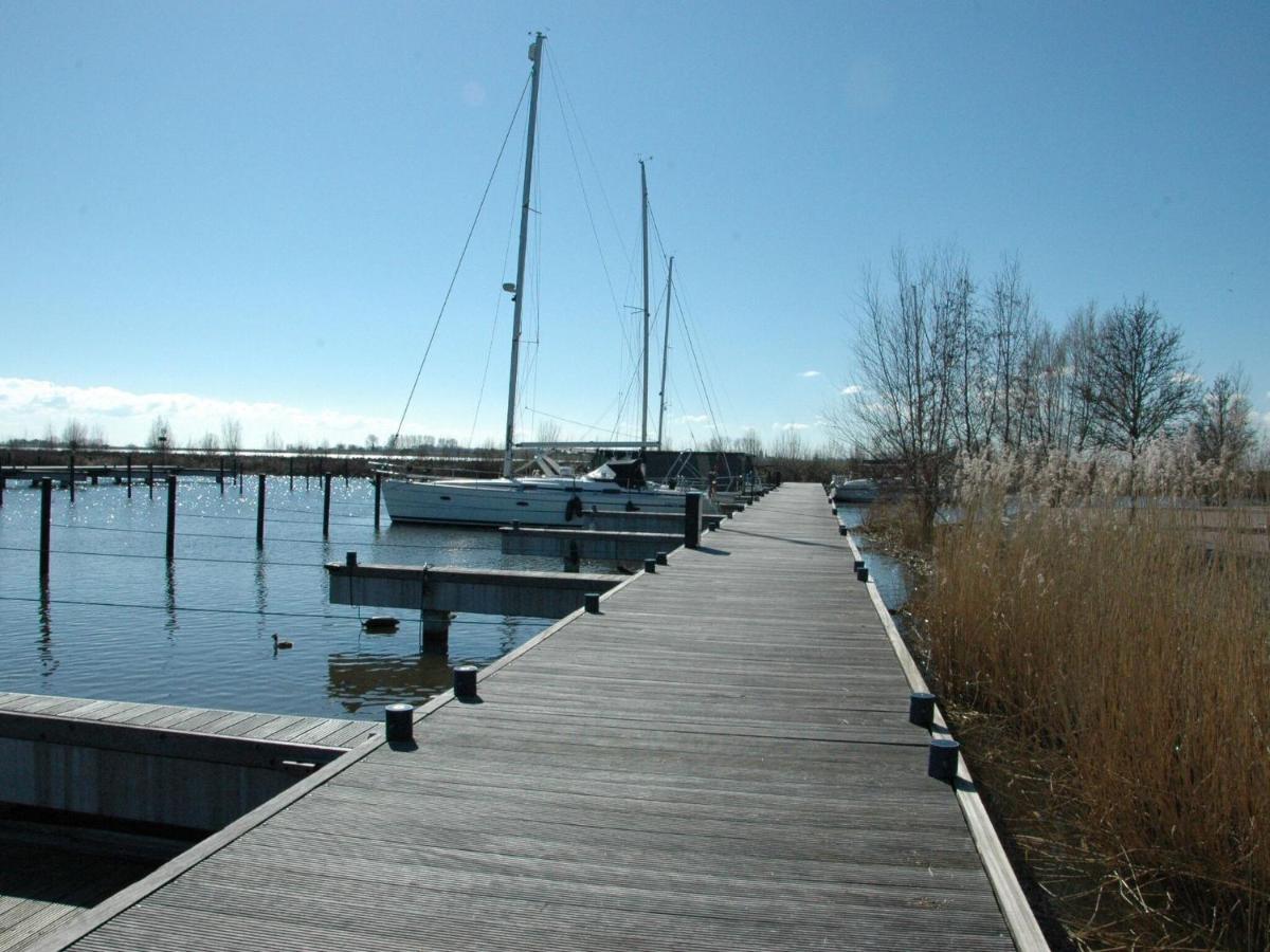 Beautiful Houseboat In The Harbour Of Near Centre Botel